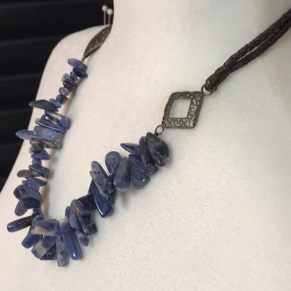 Blue lapis necklace - Picture 2 of 4